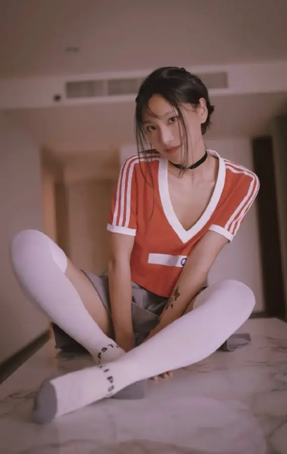 全网疯传《刘玥合集》蓝光画质无广告免费看-刘玥老师外网视频最新同步更新，留学生人气博主《刘玥》女性向视频全集纯净极速播放