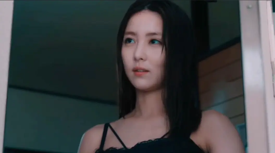 伦理片《邻居的诱惑》韩国电影未删减版，HD中字高清免费在线观看，《邻居的诱惑》夸克迅雷百度网盘资源下载