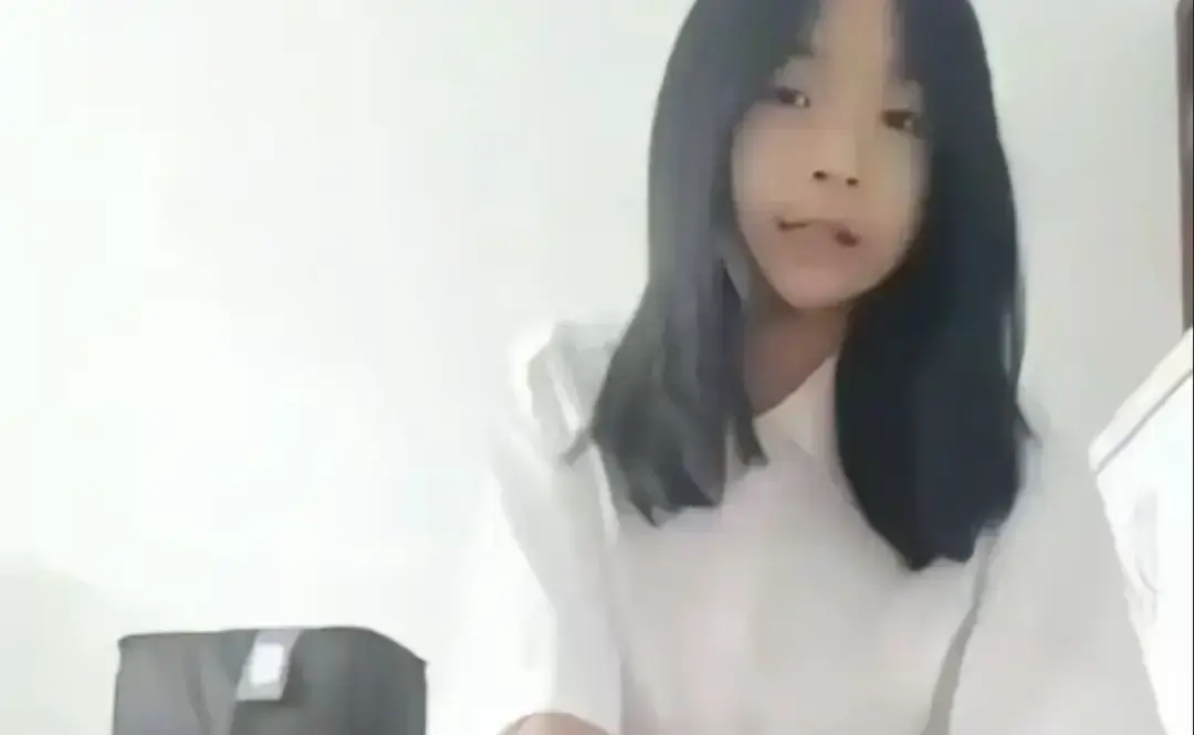 《张婉莹女孩写作业事件》全记录-张婉莹暑假写作业精彩呈现-张婉莹写作业高清资源免费下载